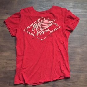 Red design american eagle t shirt